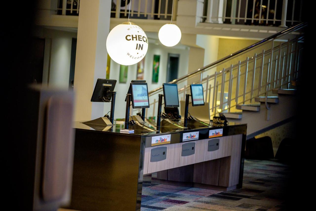 Holiday Inn Hotel Brussels Airport By Ihg Диегем Екстериор снимка