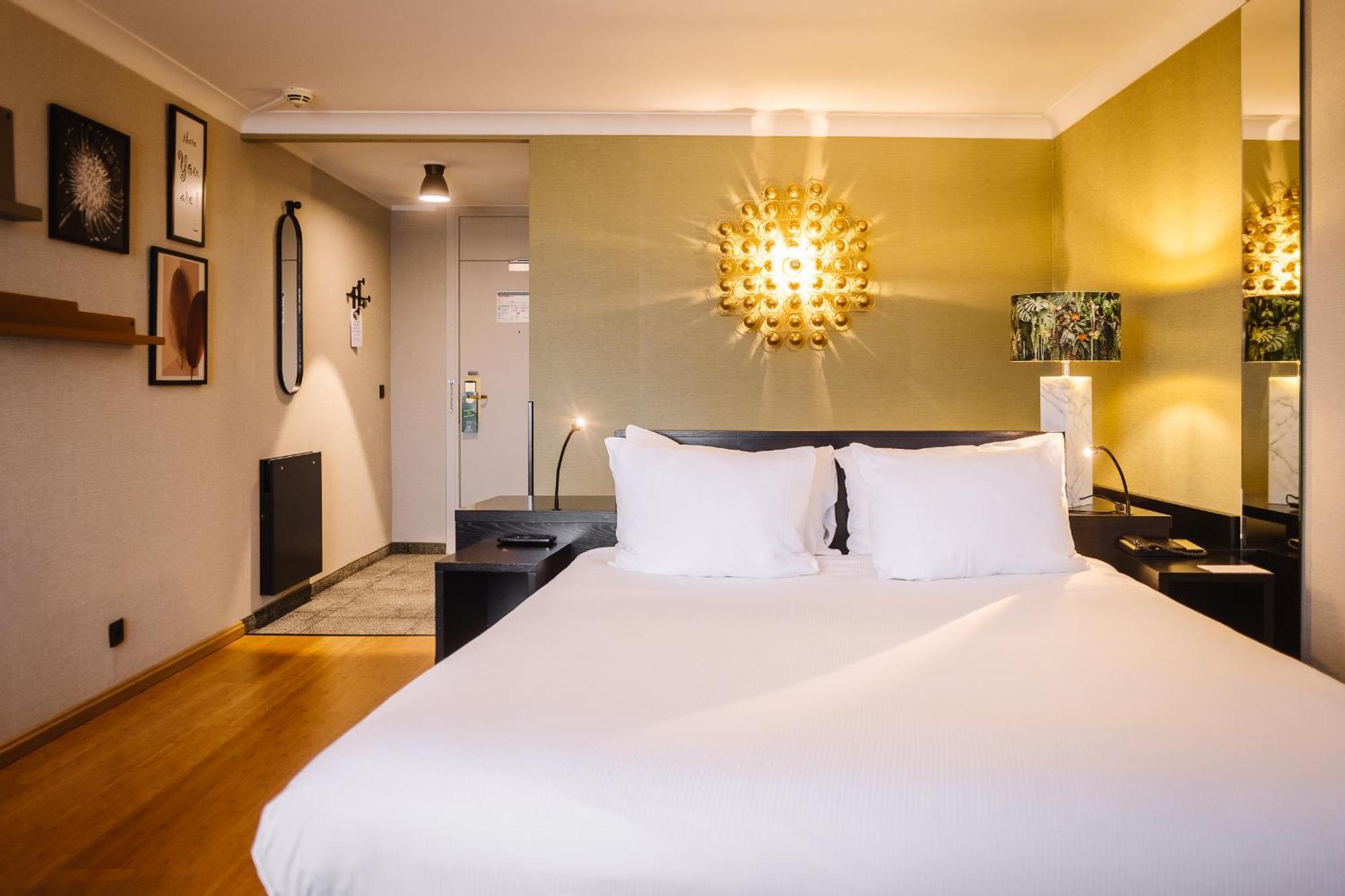 Holiday Inn Hotel Brussels Airport By Ihg Диегем Екстериор снимка